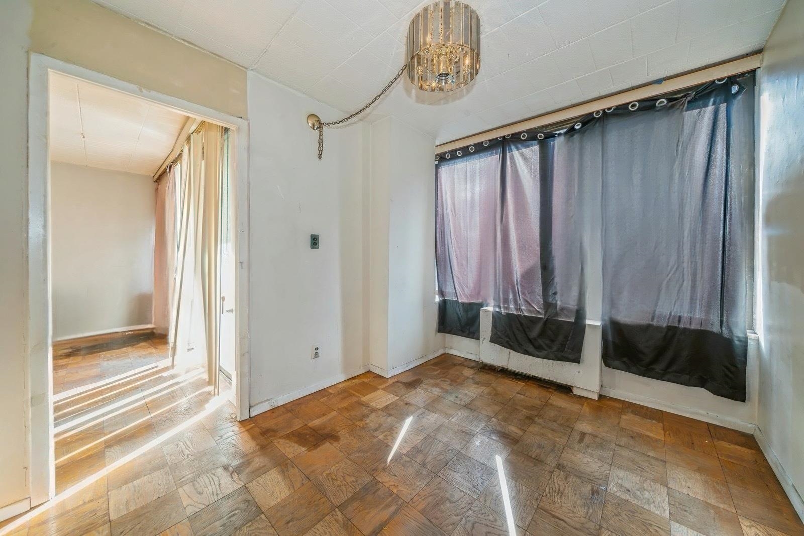 9060 PALISADE AVE Unit: 515