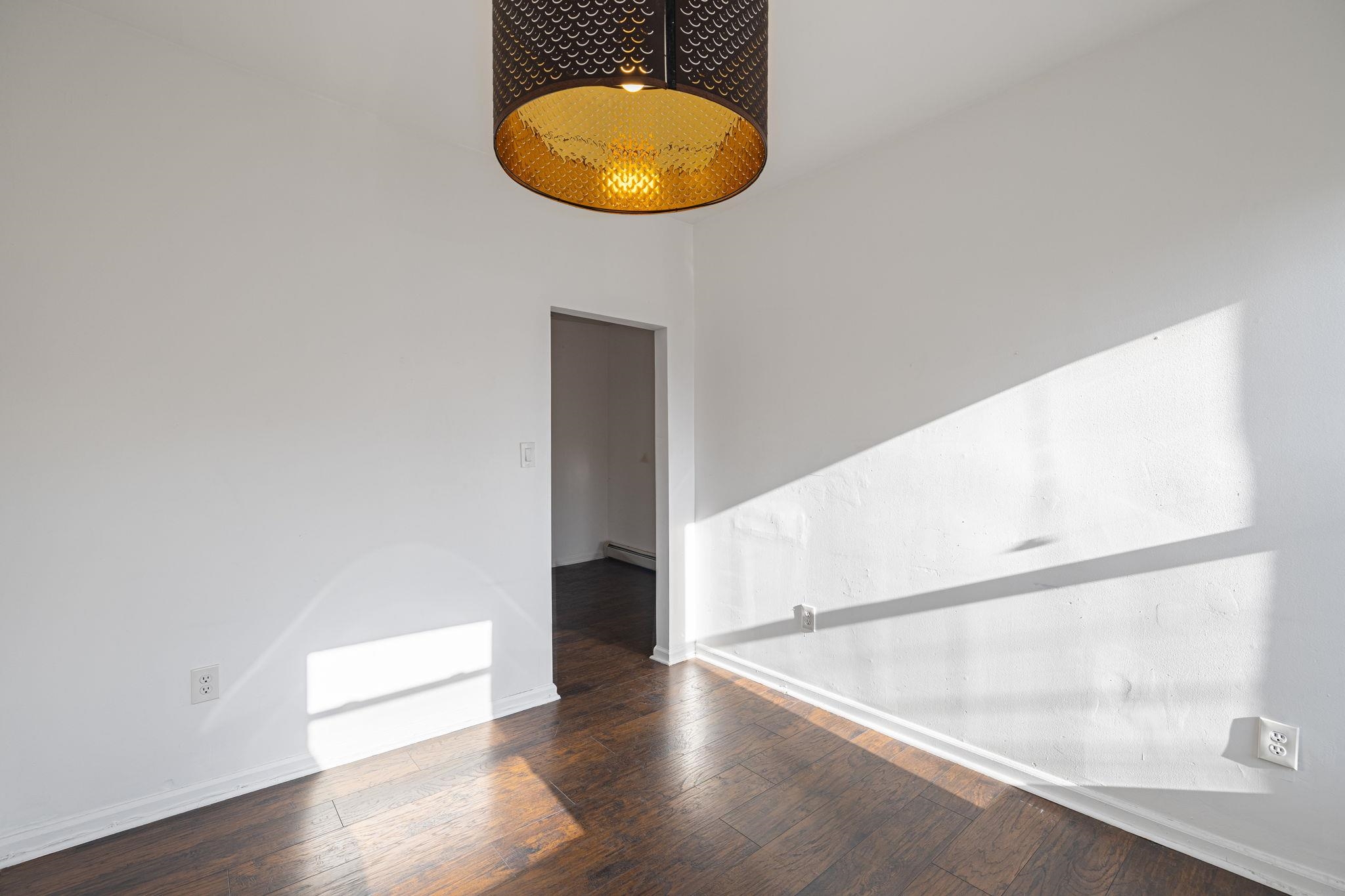 60 JEWETT AVE Unit: 2