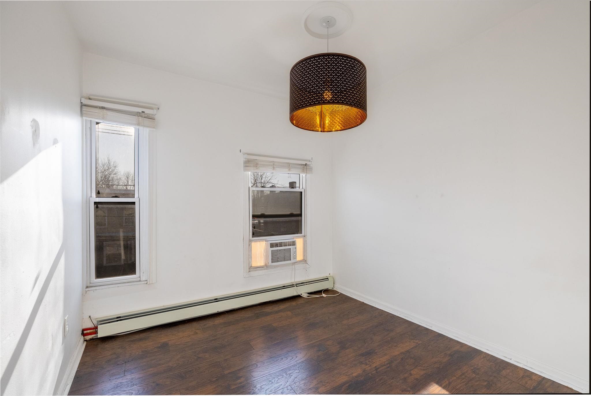 60 JEWETT AVE Unit: 2