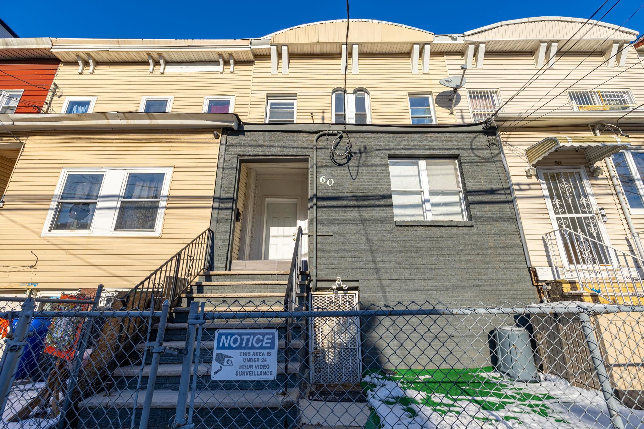 60 JEWETT AVE Unit: 2