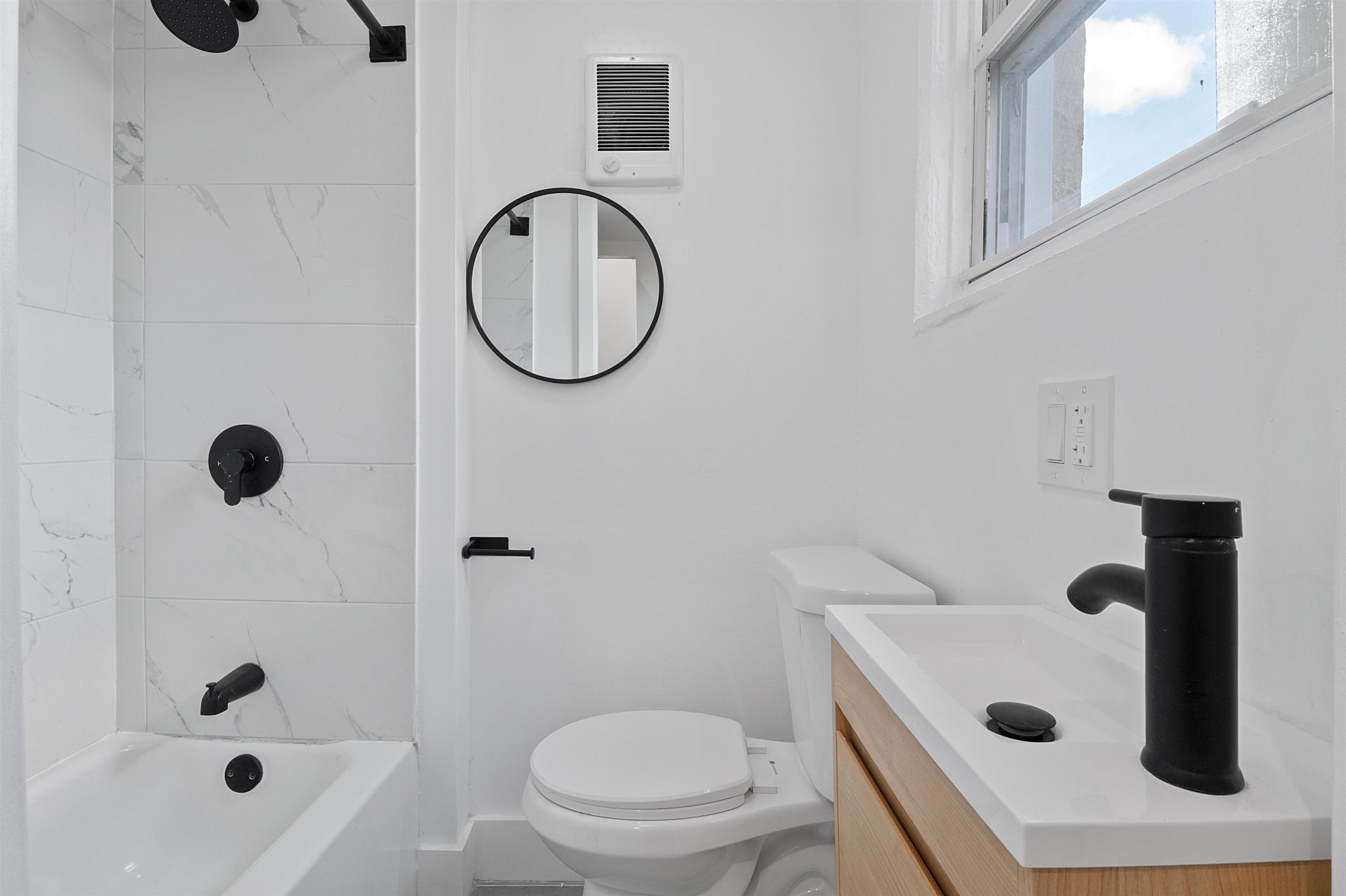 388 PALISADE AVE Unit: 5