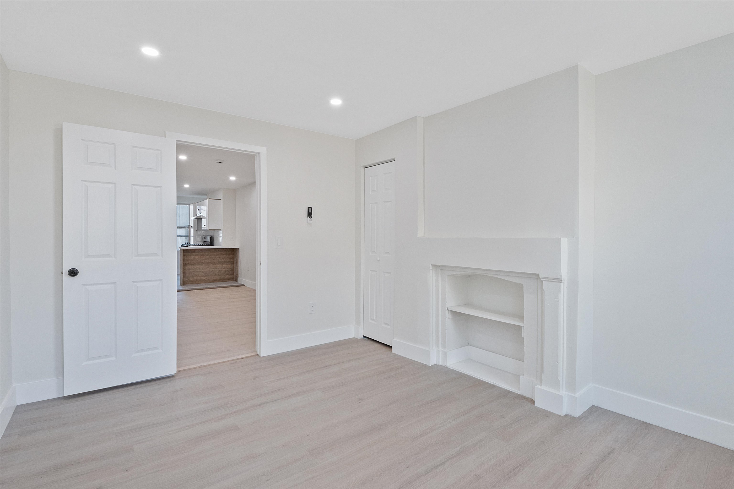 388 PALISADE AVE Unit: 5