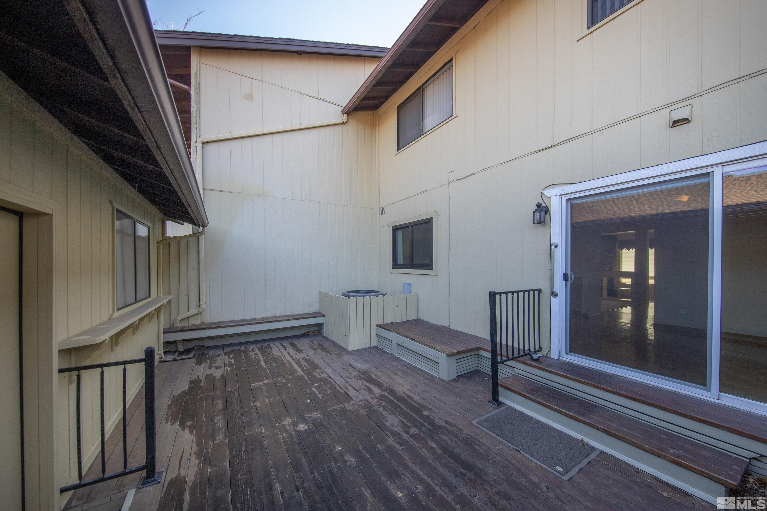 1539 Foster Drive