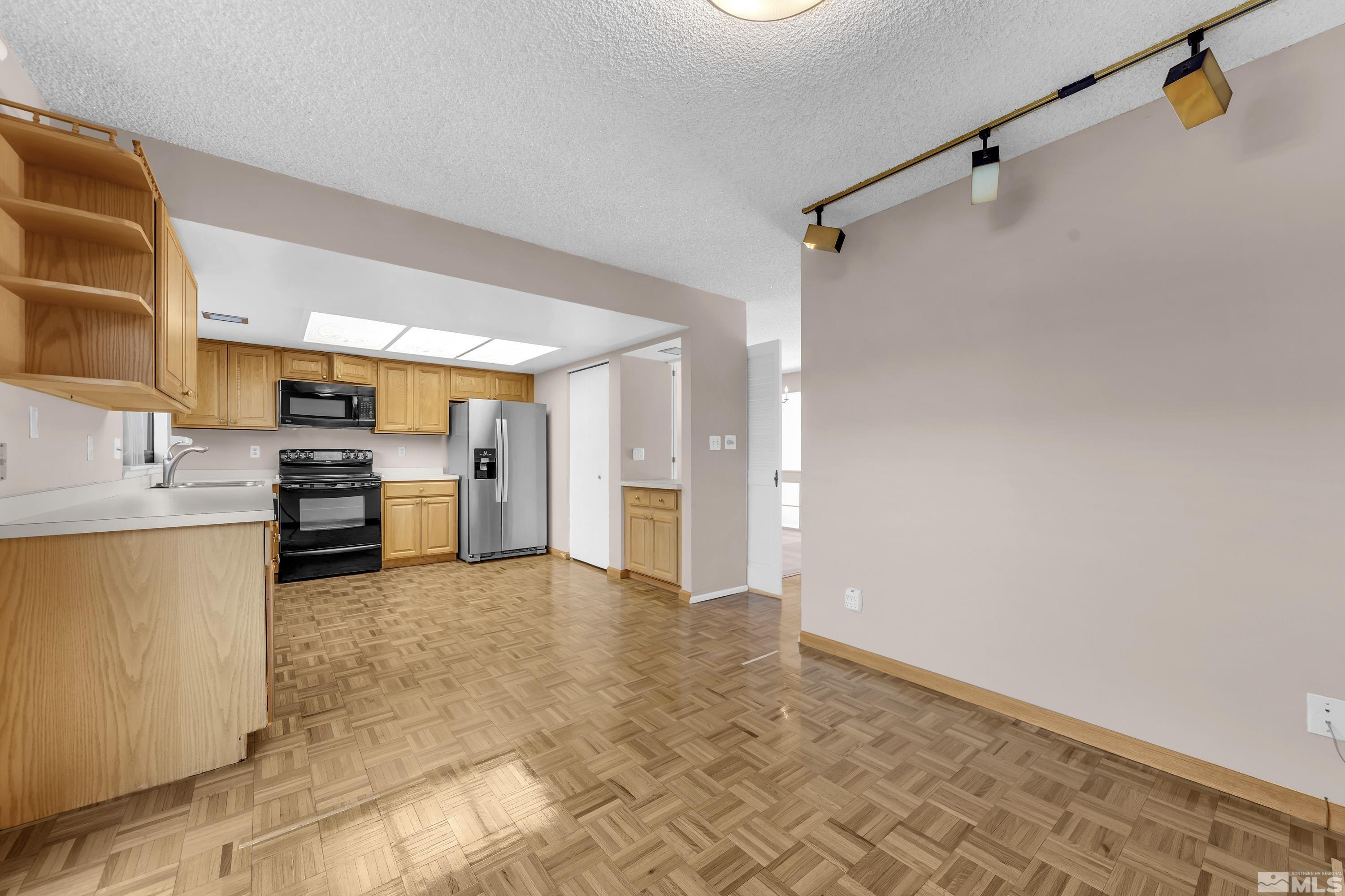 1539 Foster Drive