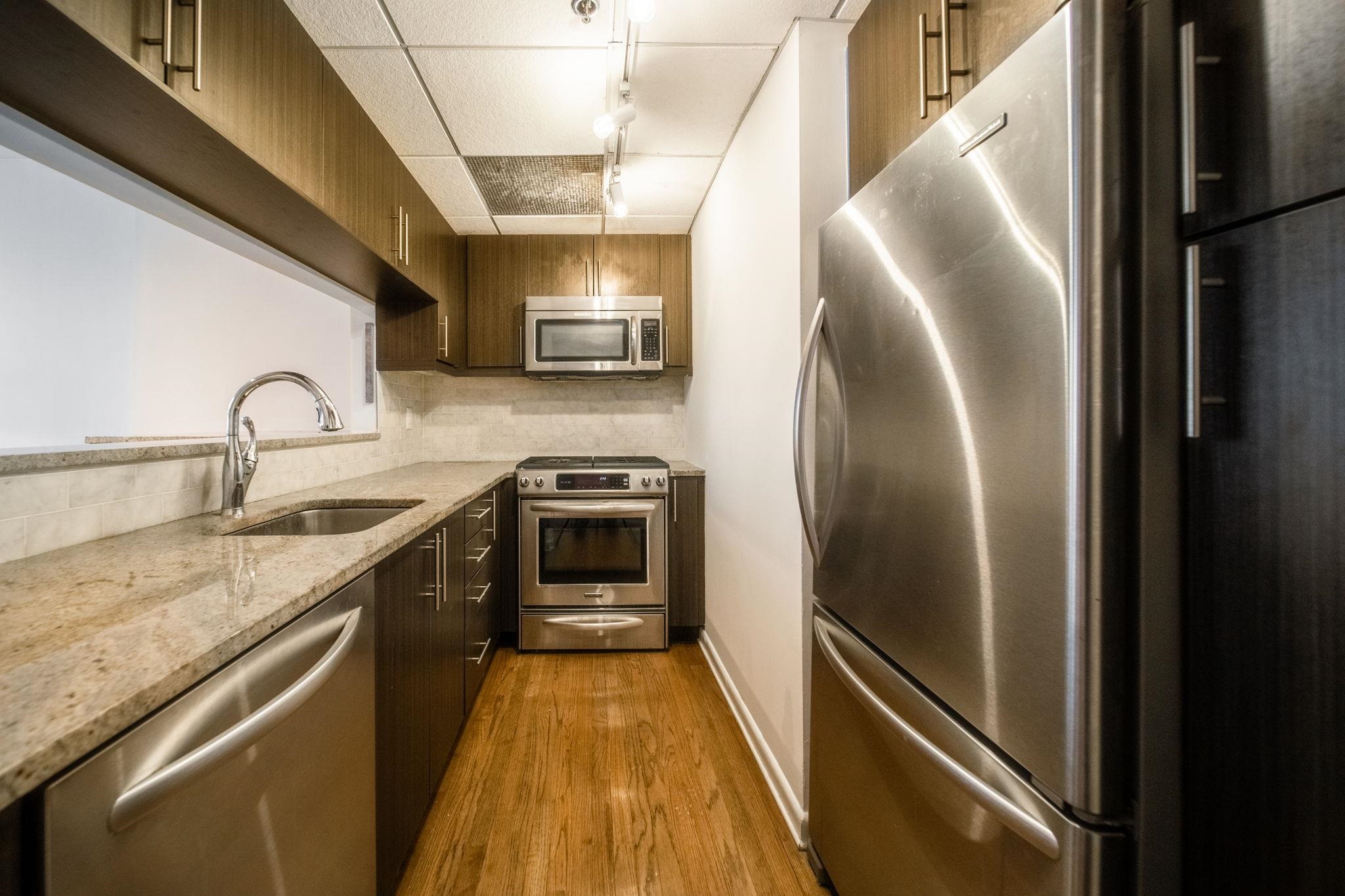 227 CHRISTOPHER COLUMBUS DR Unit: 111b