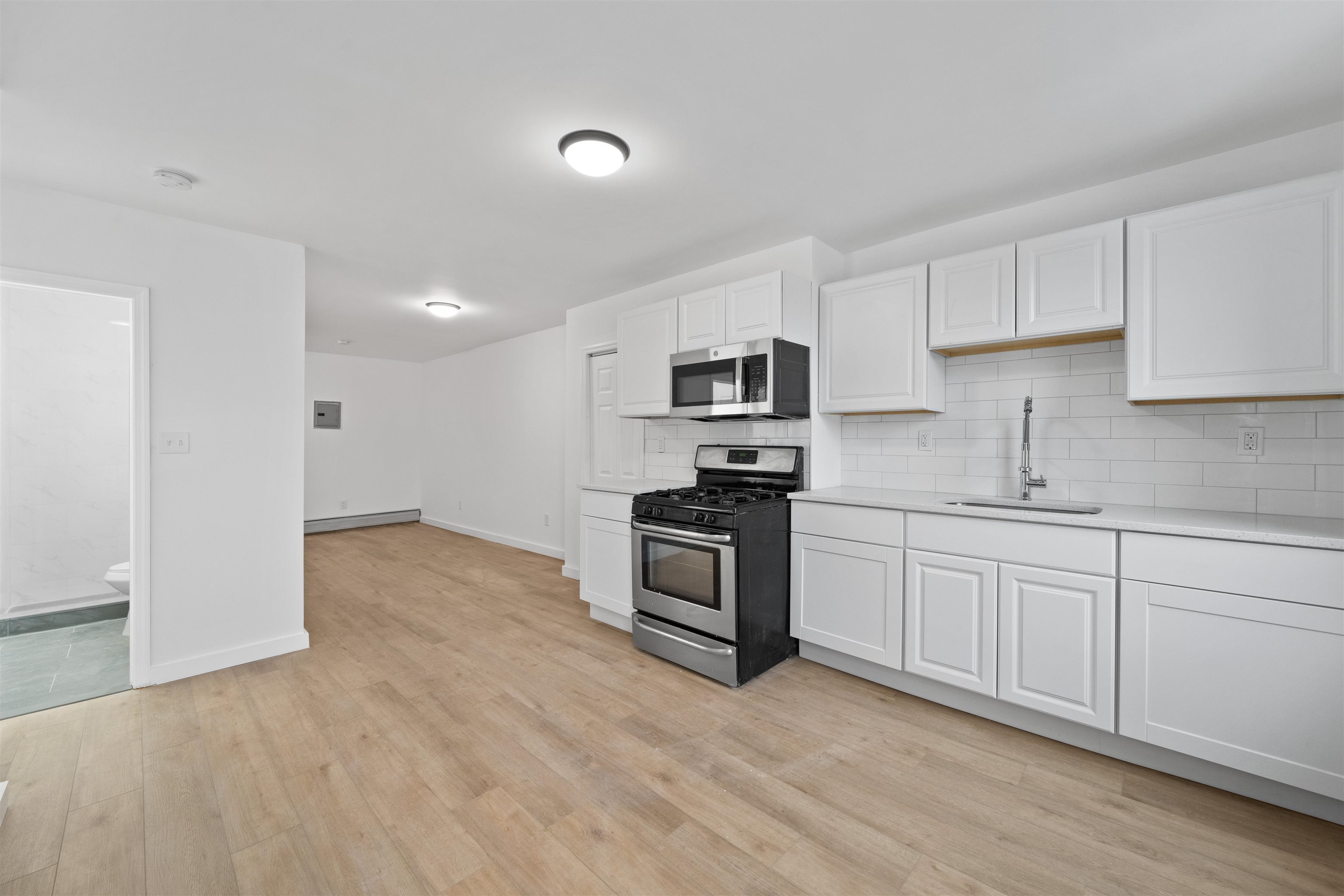 518 PATERSON PLANK RD Unit: 3