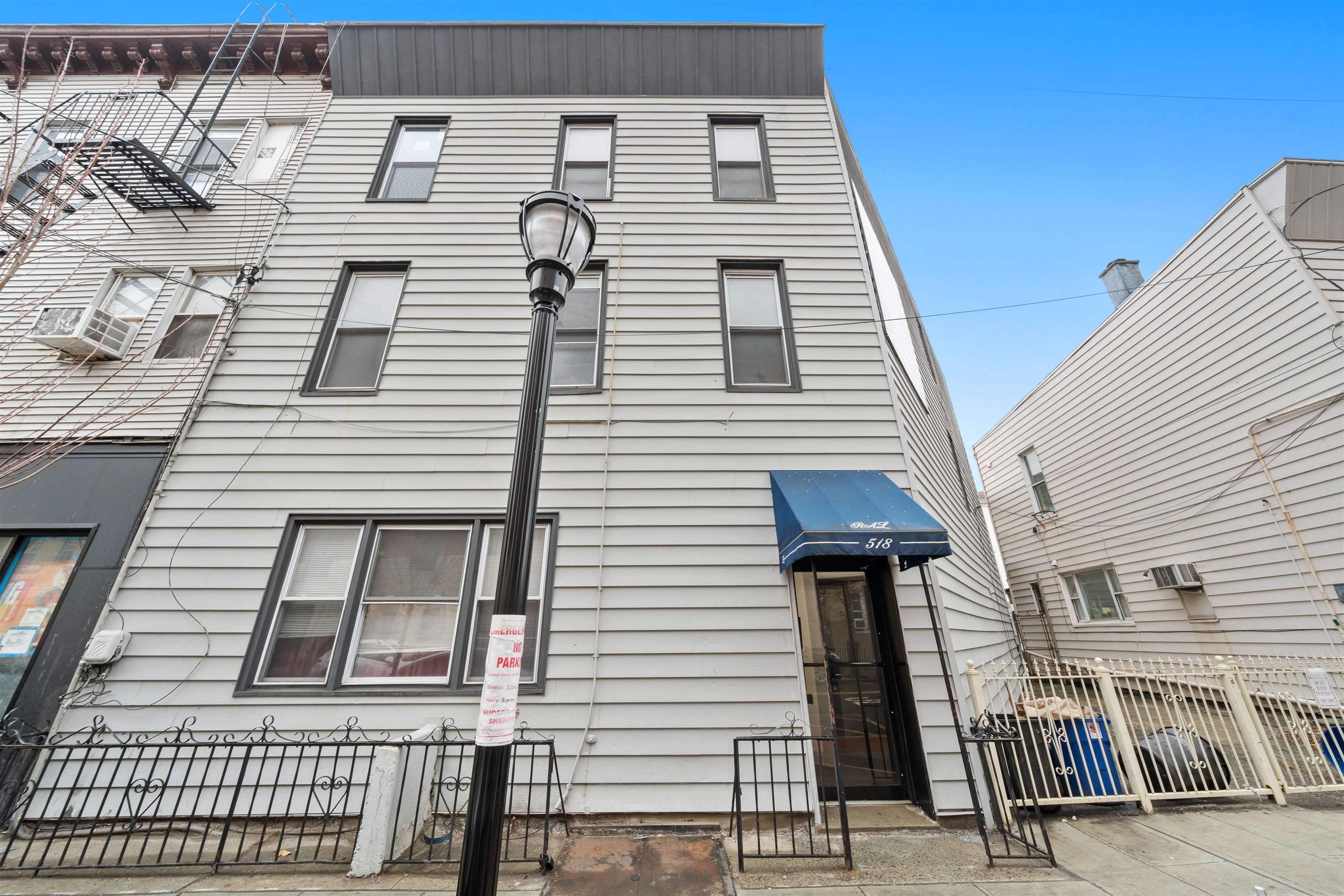 518 PATERSON PLANK RD Unit: 3