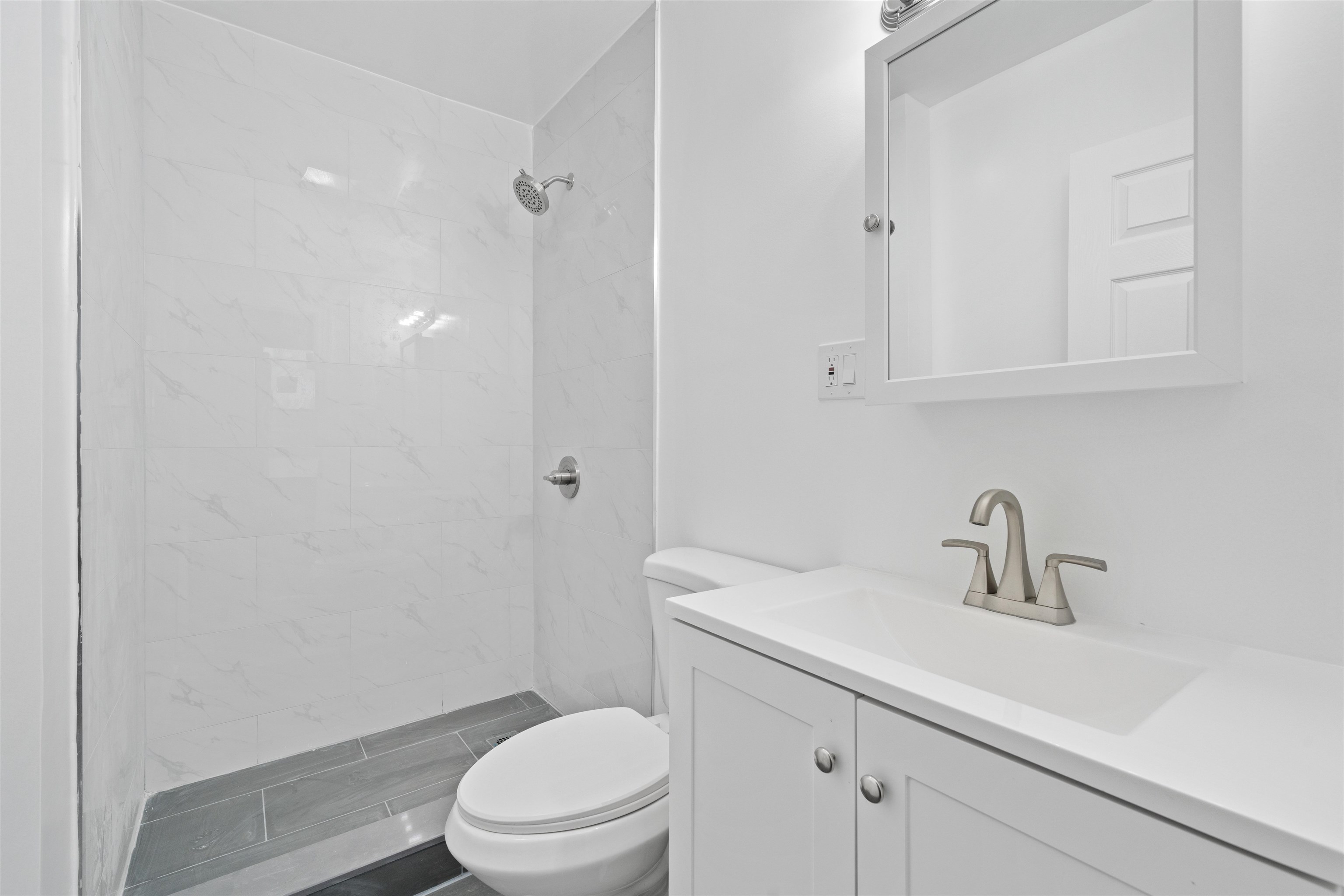 518 PATERSON PLANK RD Unit: 3