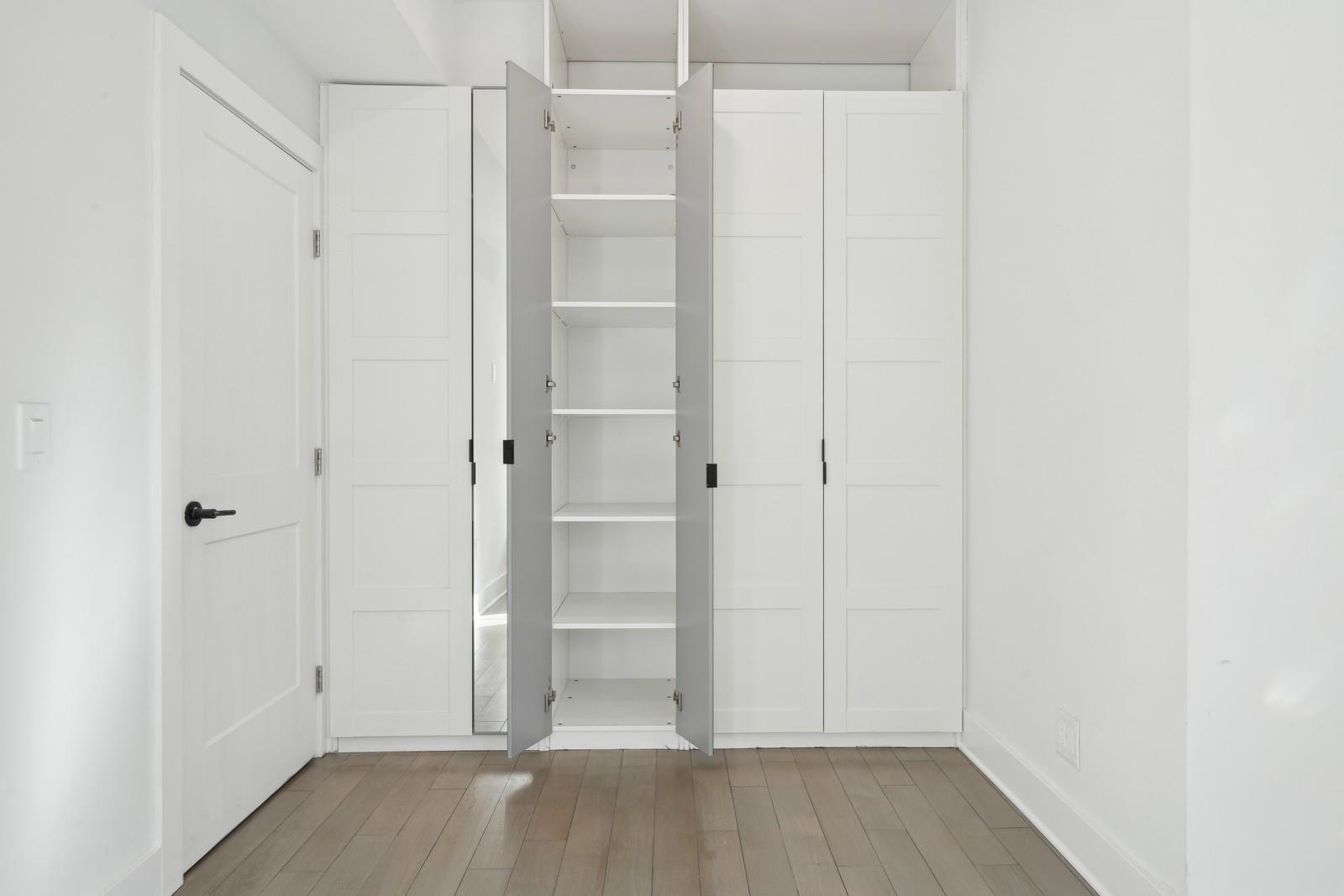 122-124 NEW YORK AVE Unit: 201