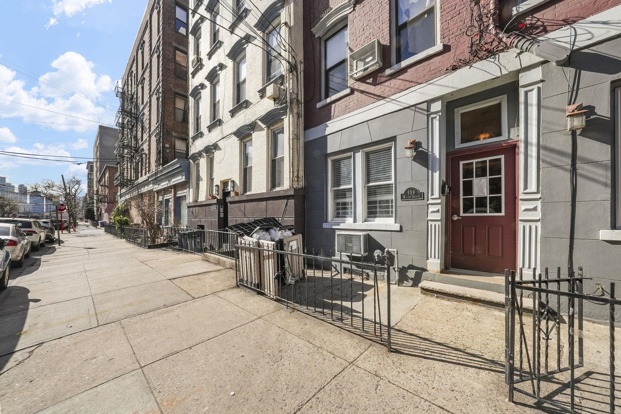 108 WILLOW AVE Unit: 4R