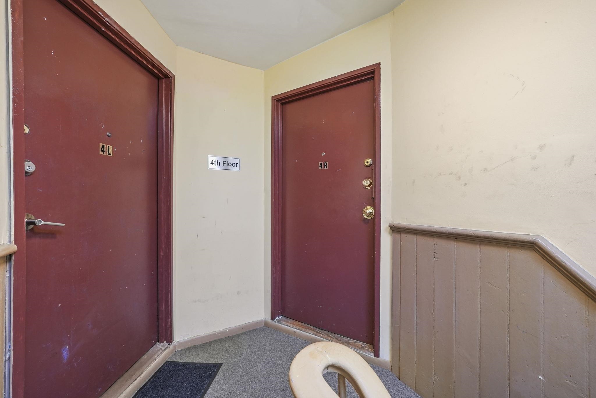 108 WILLOW AVE Unit: 4R