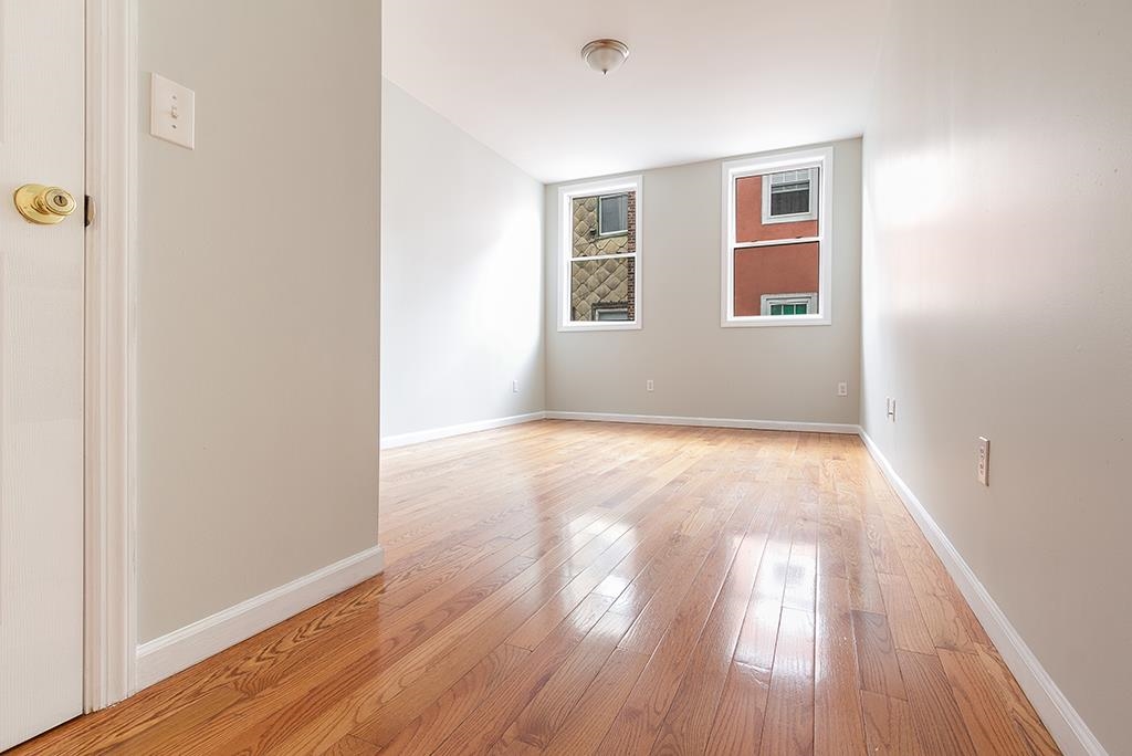 243 CAMBRIDGE AVE