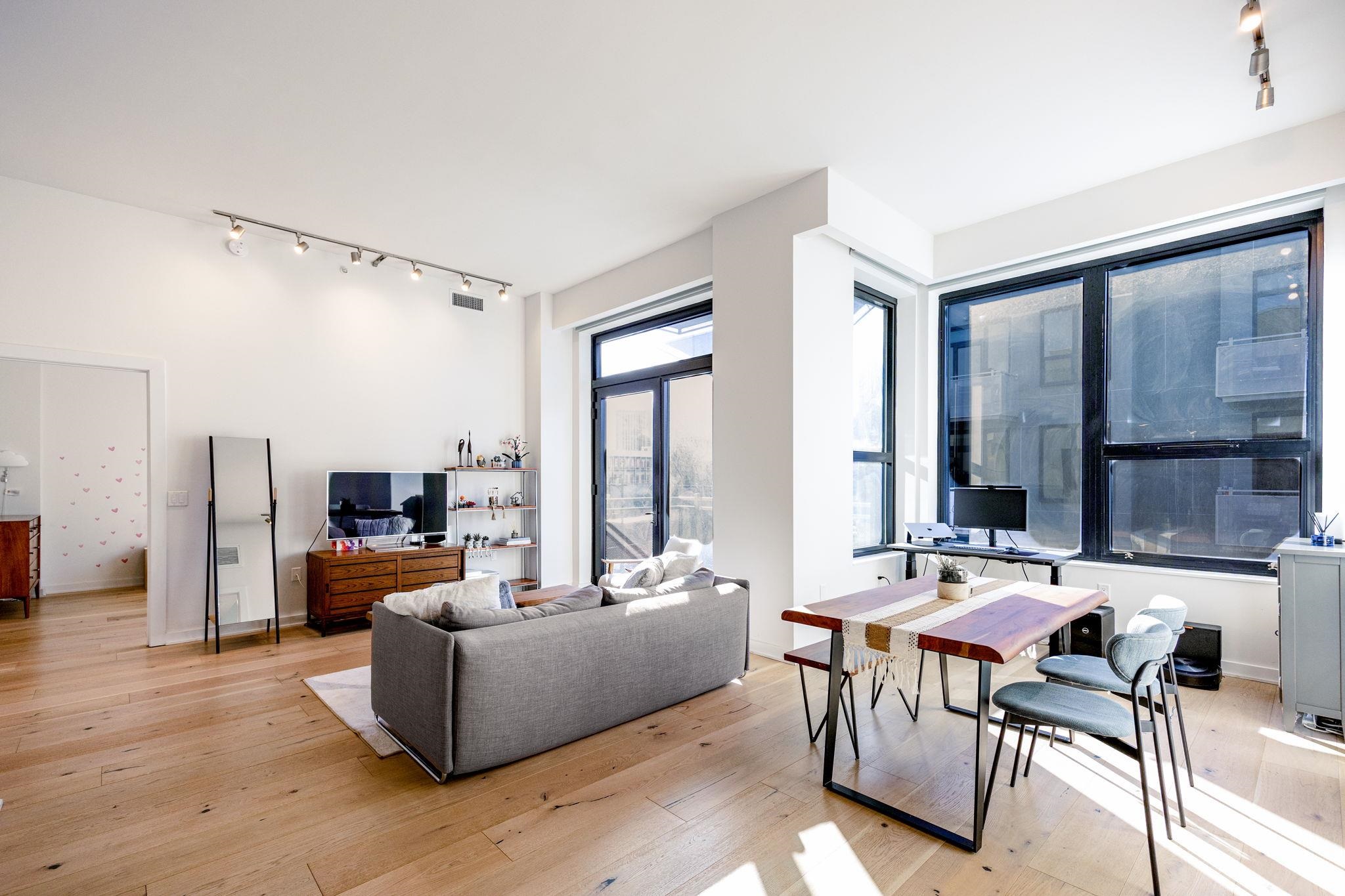 1410 GRAND ST Unit: 500
