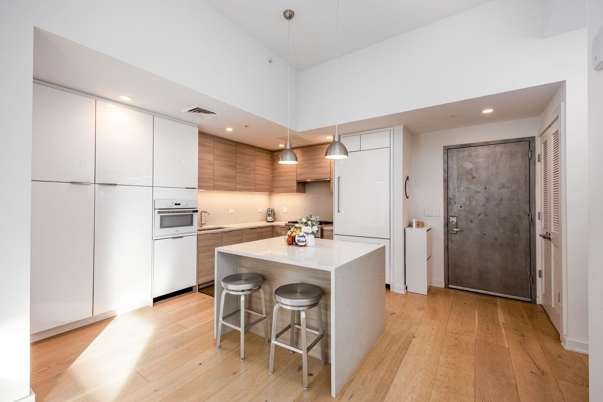 1410 GRAND ST Unit: 500
