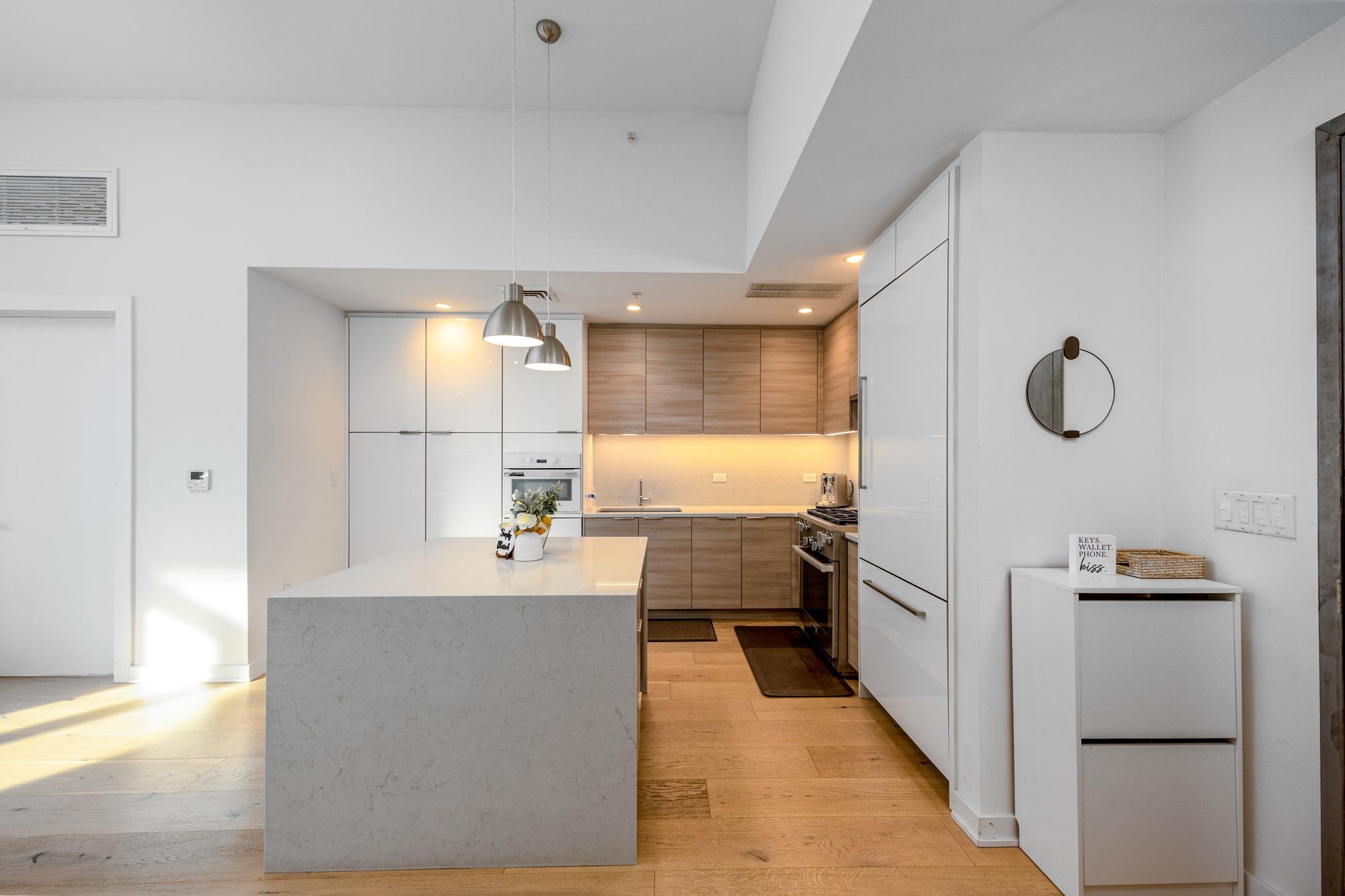 1410 GRAND ST Unit: 500