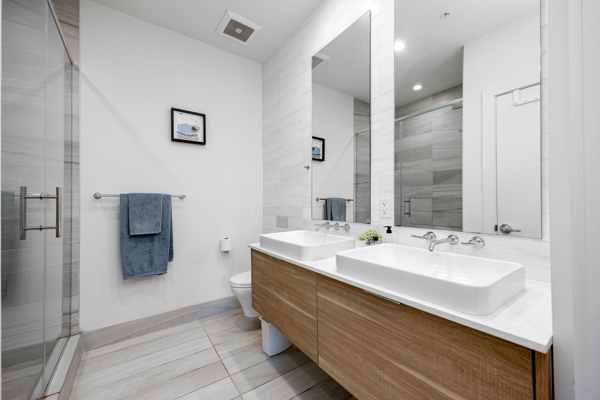 1410 GRAND ST Unit: 500
