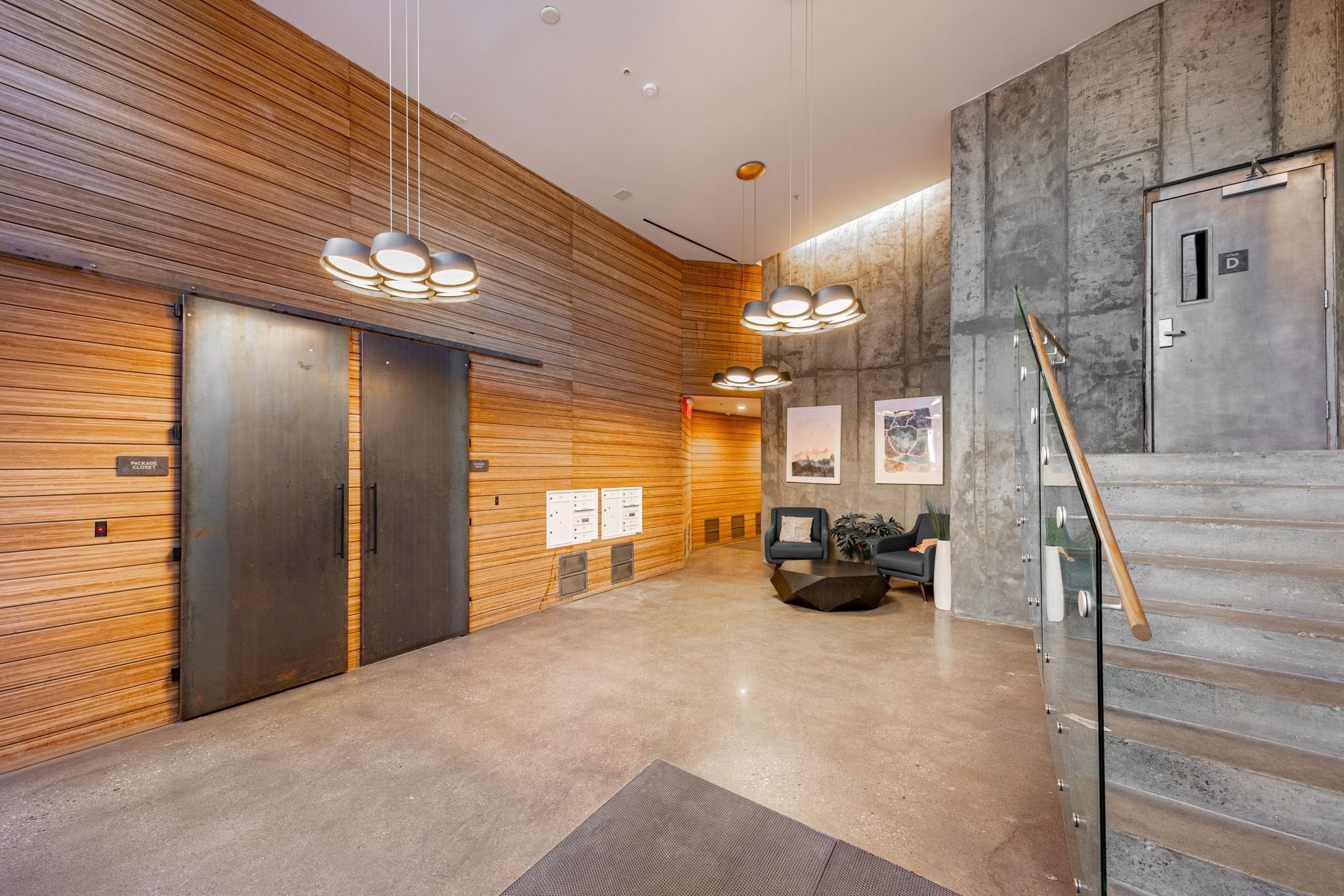 1410 GRAND ST Unit: 500