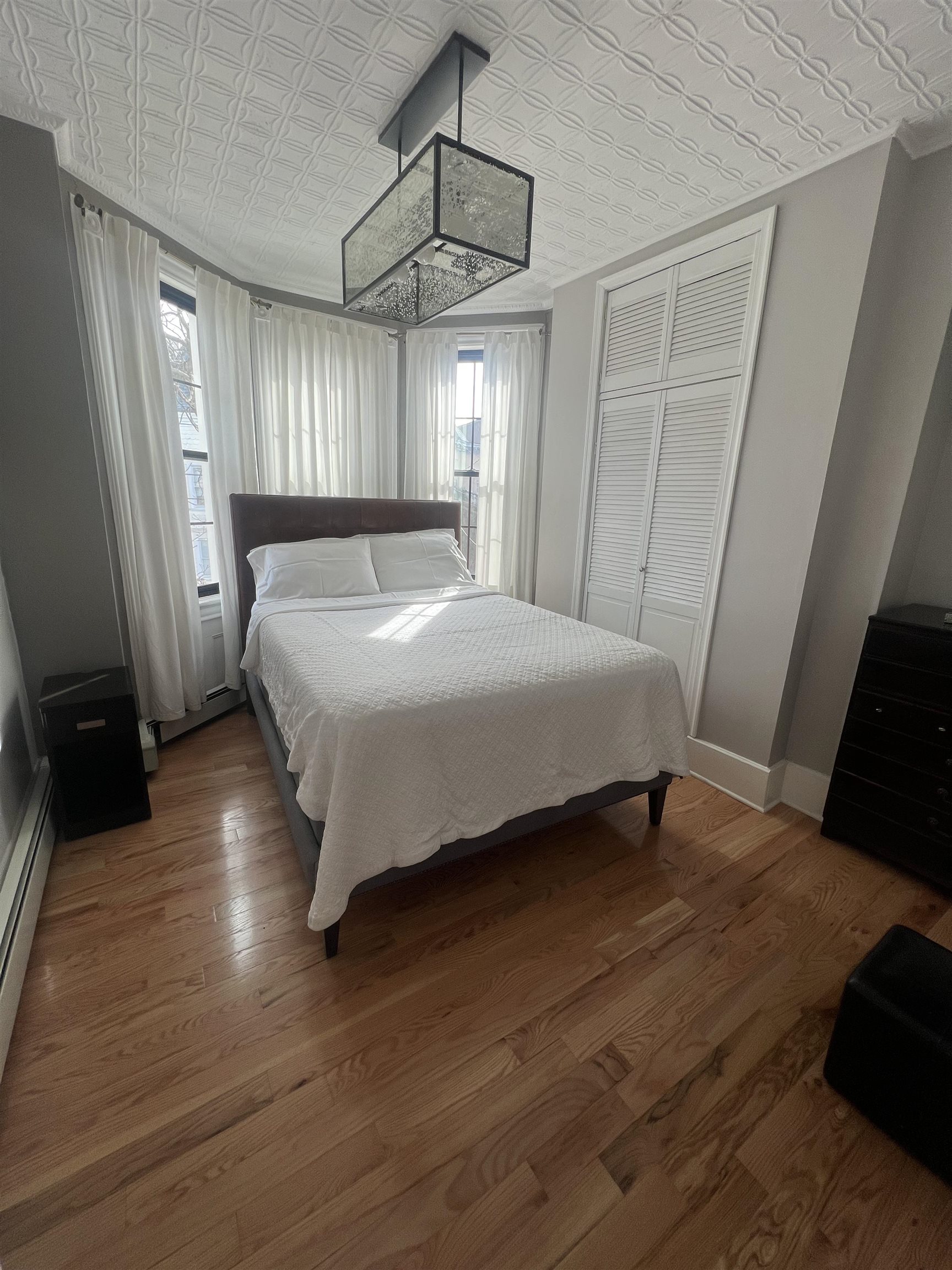 6607 LINCOLN PL Unit: 2L