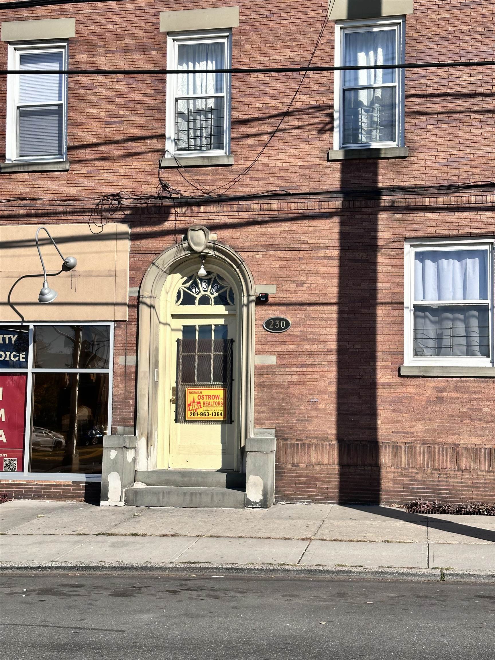 230 SEAVIEW AVE Unit: 5