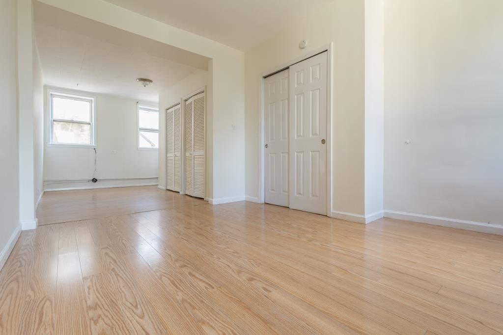 125 TERRACE AVE