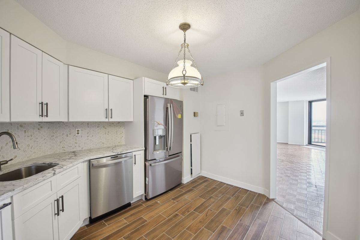 2138 HARMON COVE TOWER Unit: 2138