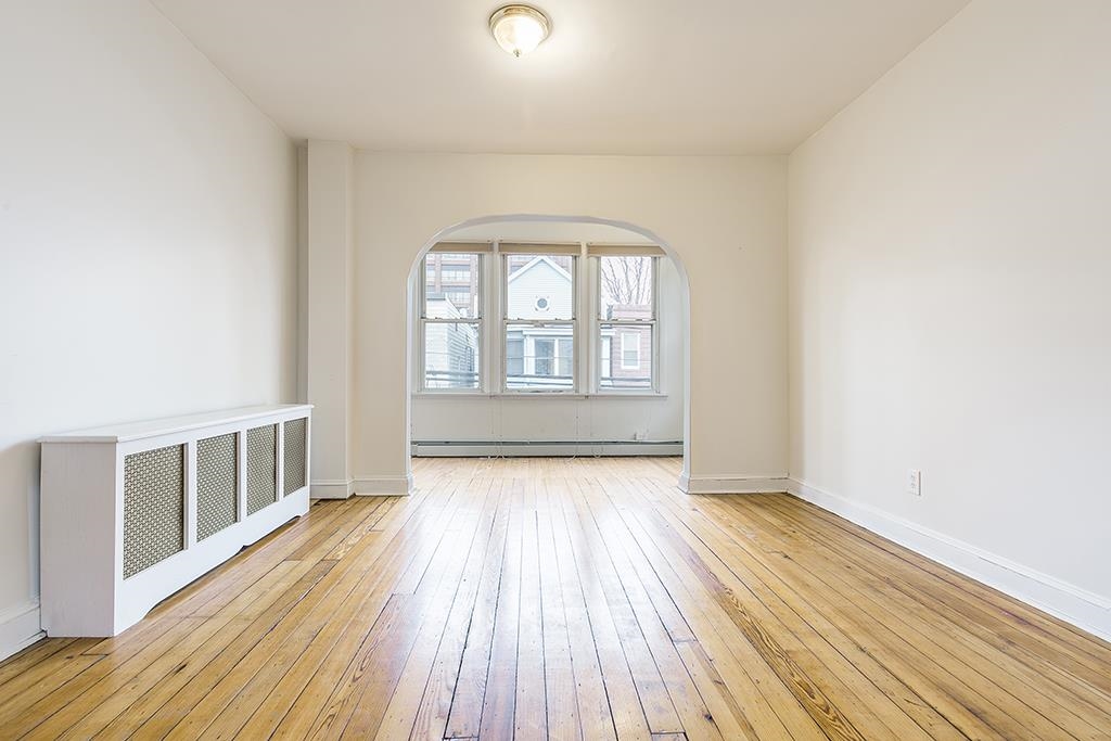 283 GRANT AVE