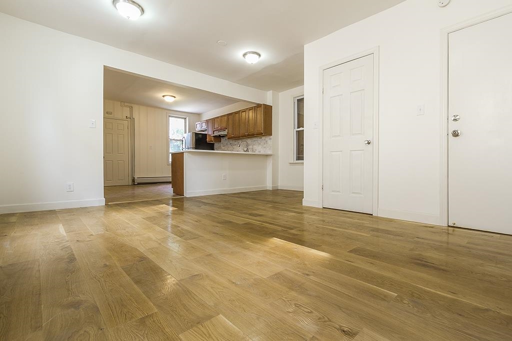 283 GRANT AVE