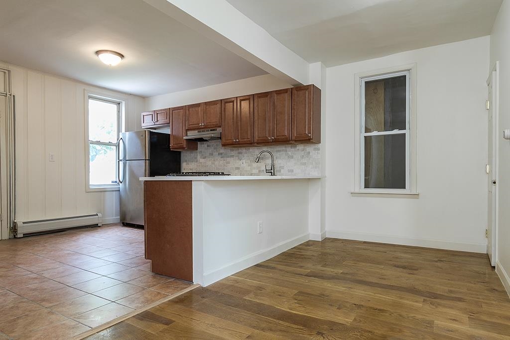 283 GRANT AVE