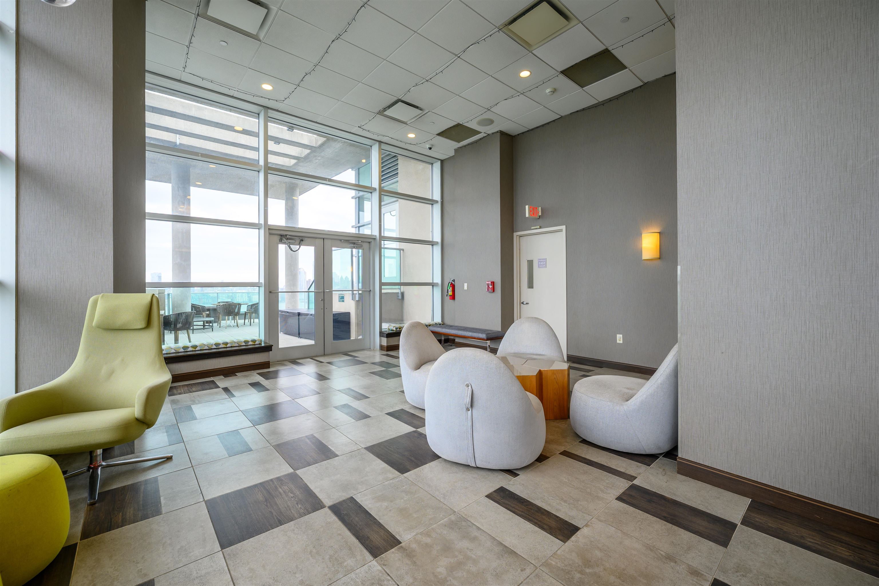 20 NEWPORT PARKWAY Unit: 2106