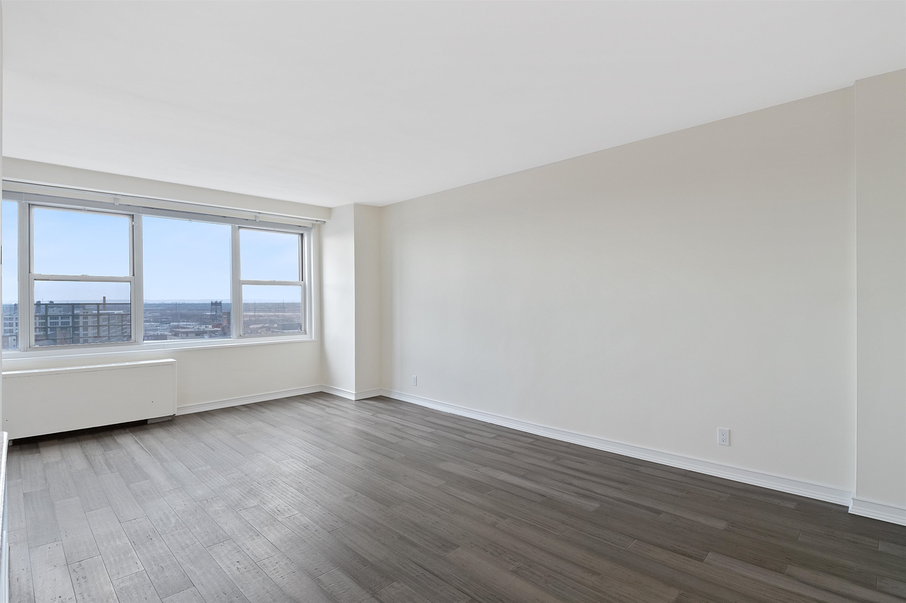 225 ST PAUL AVE Unit: 11A