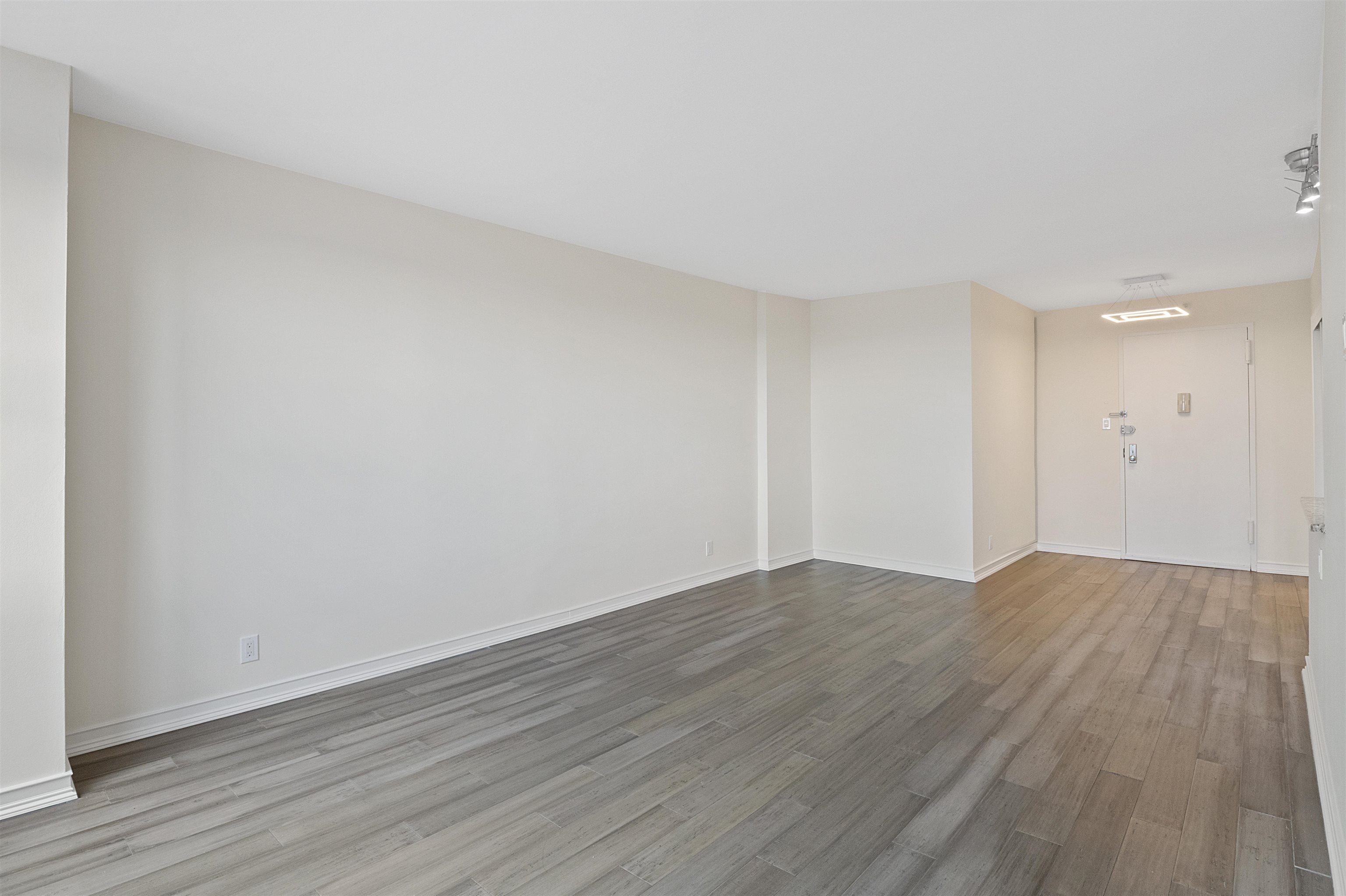 225 ST PAUL AVE Unit: 11A