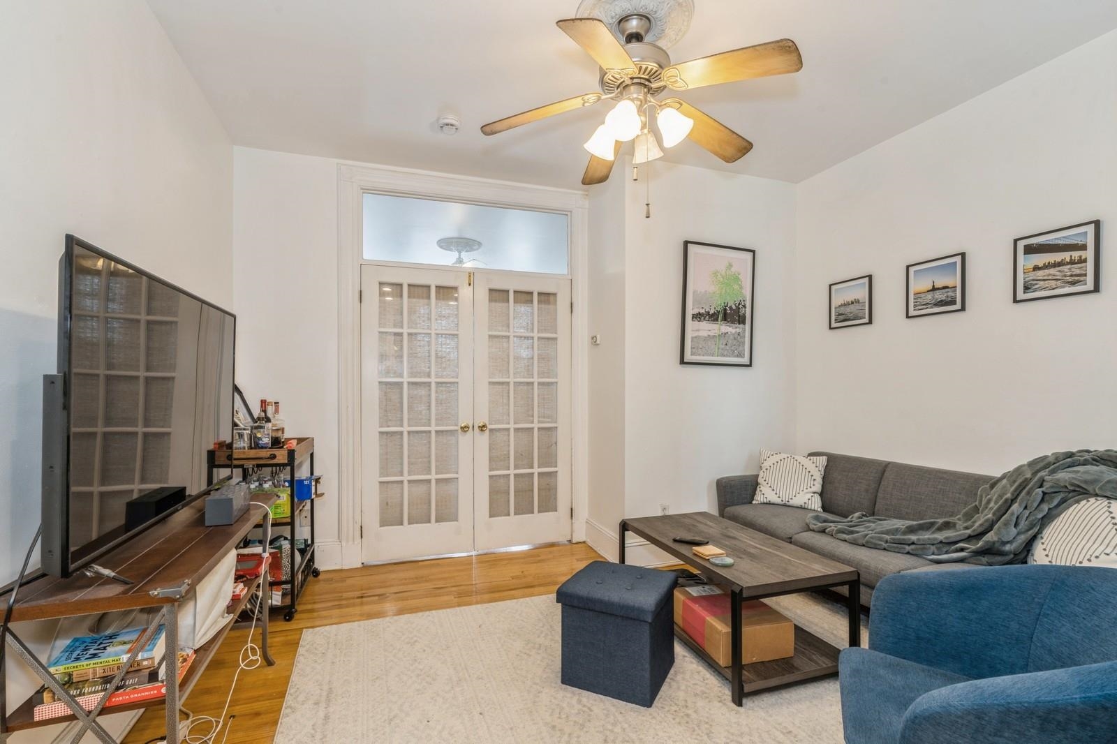 1110 PARK AVE Unit: 3L