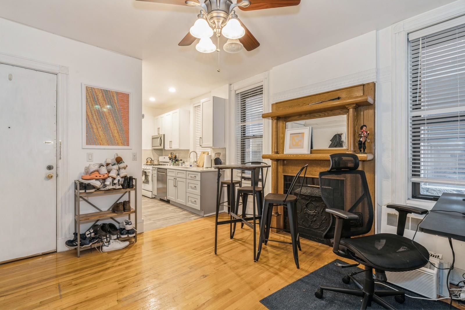 1110 PARK AVE Unit: 3L