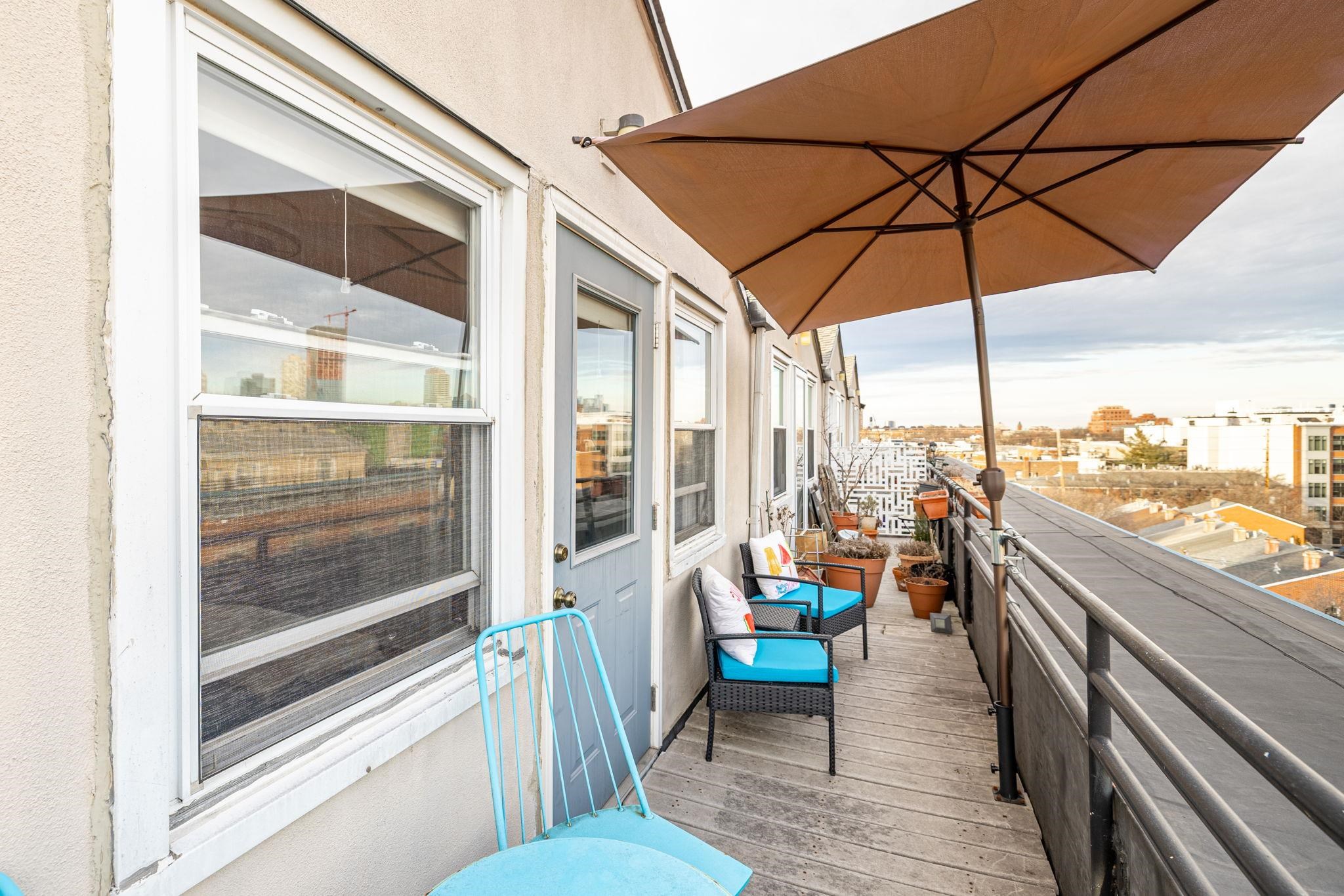 341 MONMOUTH ST Unit: 405D