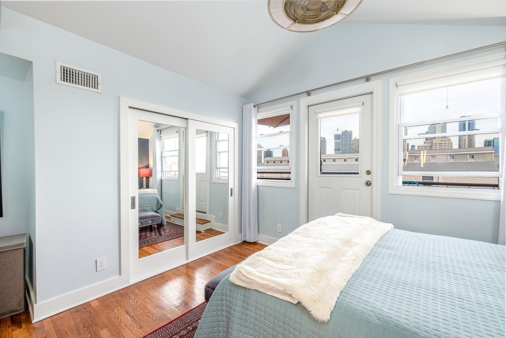 341 MONMOUTH ST Unit: 405D