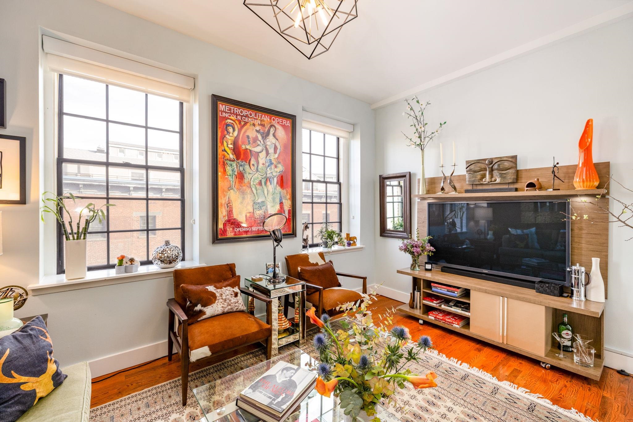 341 MONMOUTH ST Unit: 405D
