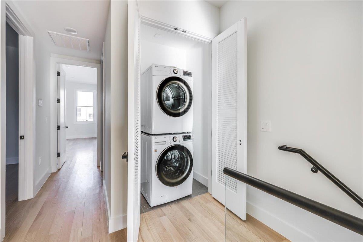 92 ZABRISKIE ST Unit: 2