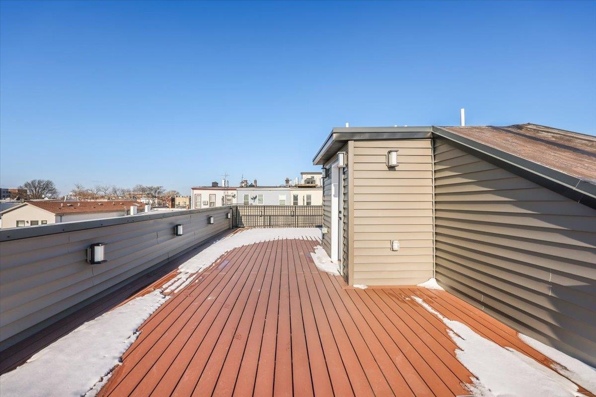 92 ZABRISKIE ST Unit: 2