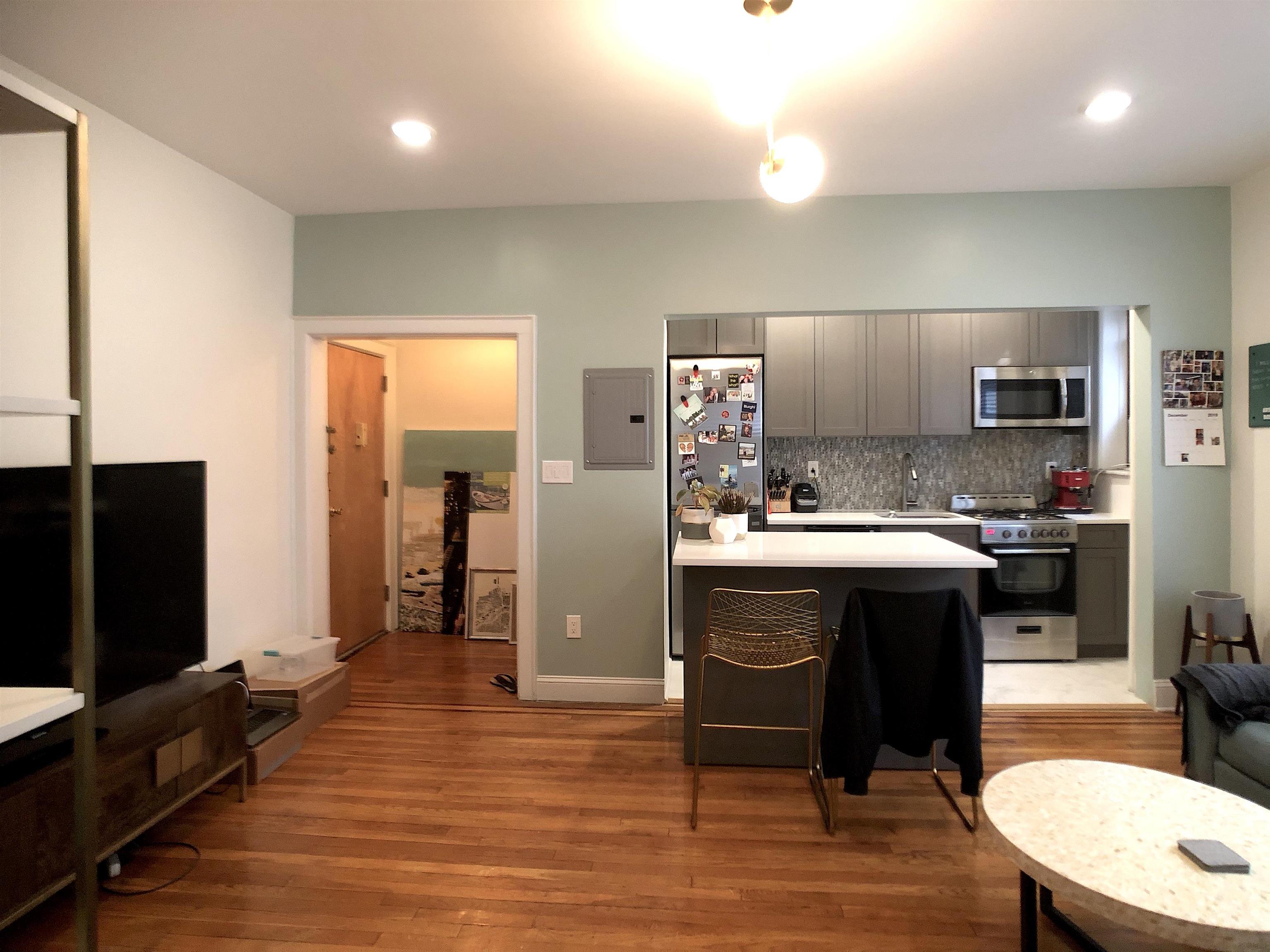 56 GLENWOOD AVE Unit: 42
