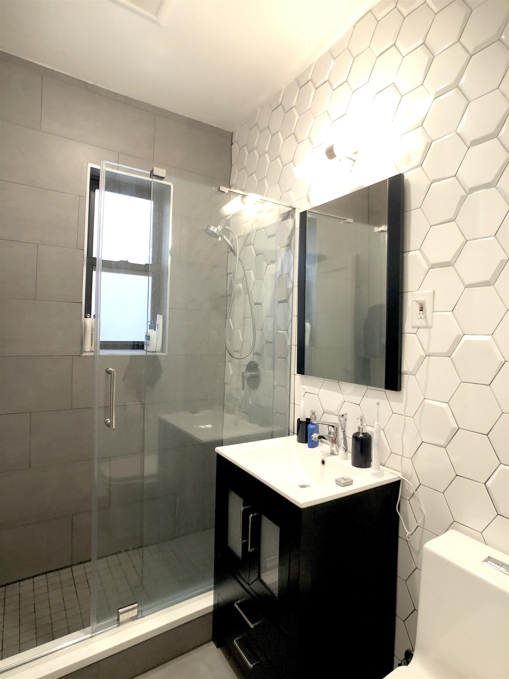56 GLENWOOD AVE Unit: 42