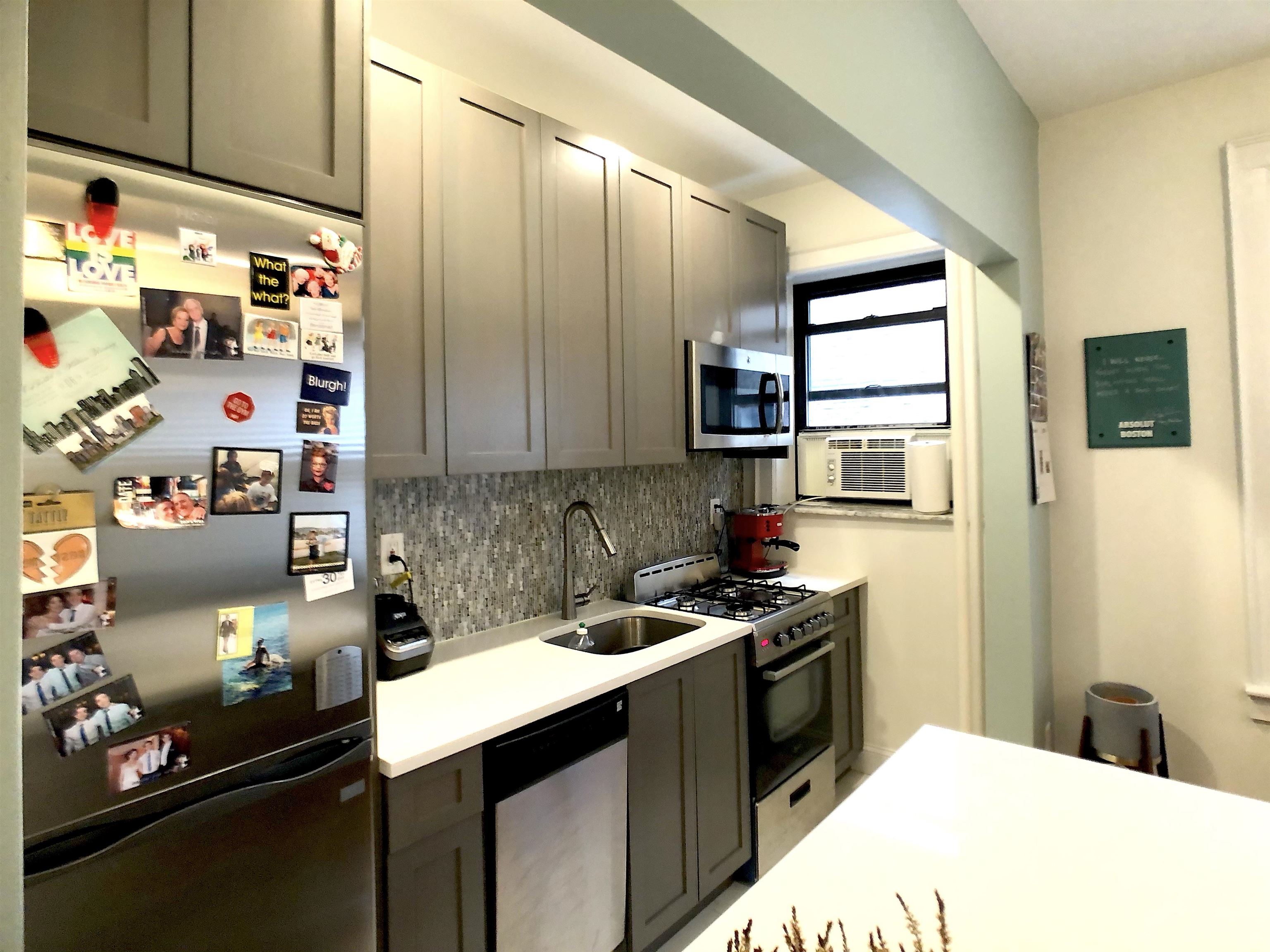 56 GLENWOOD AVE Unit: 42