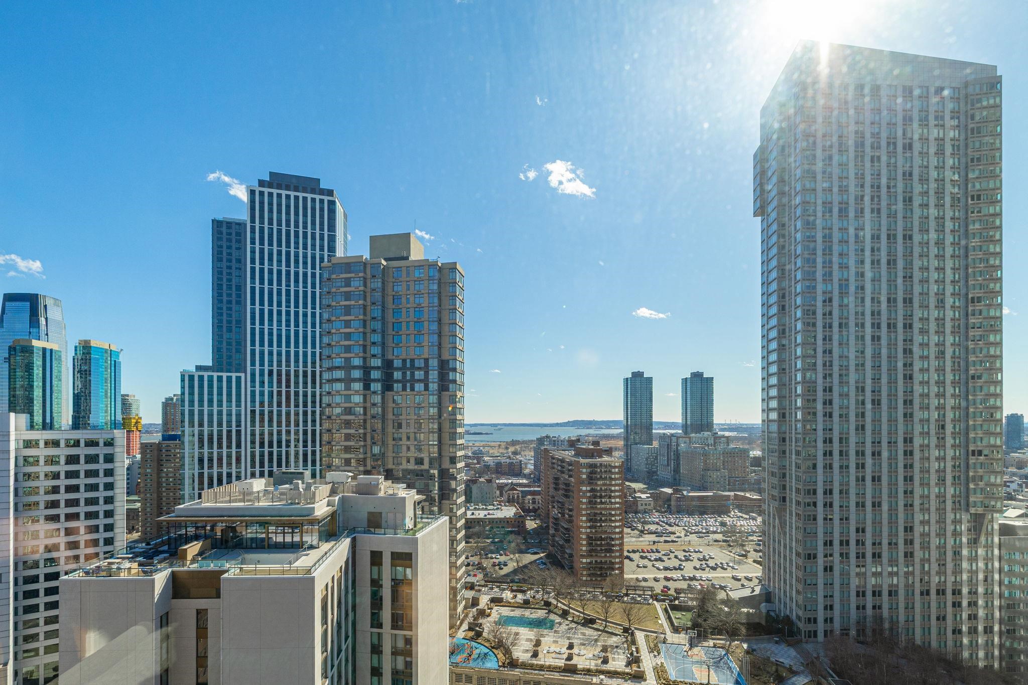 10 PROVOST ST Unit: 2507