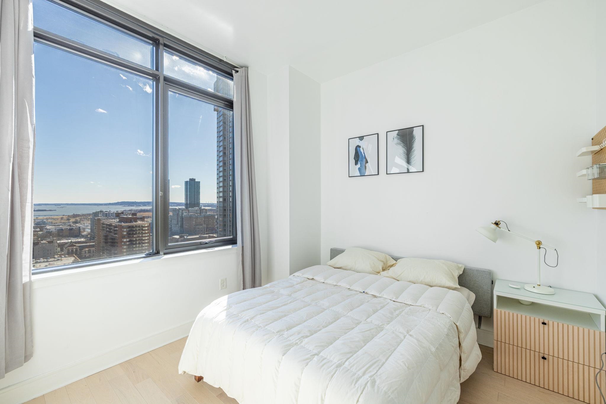 10 PROVOST ST Unit: 2507