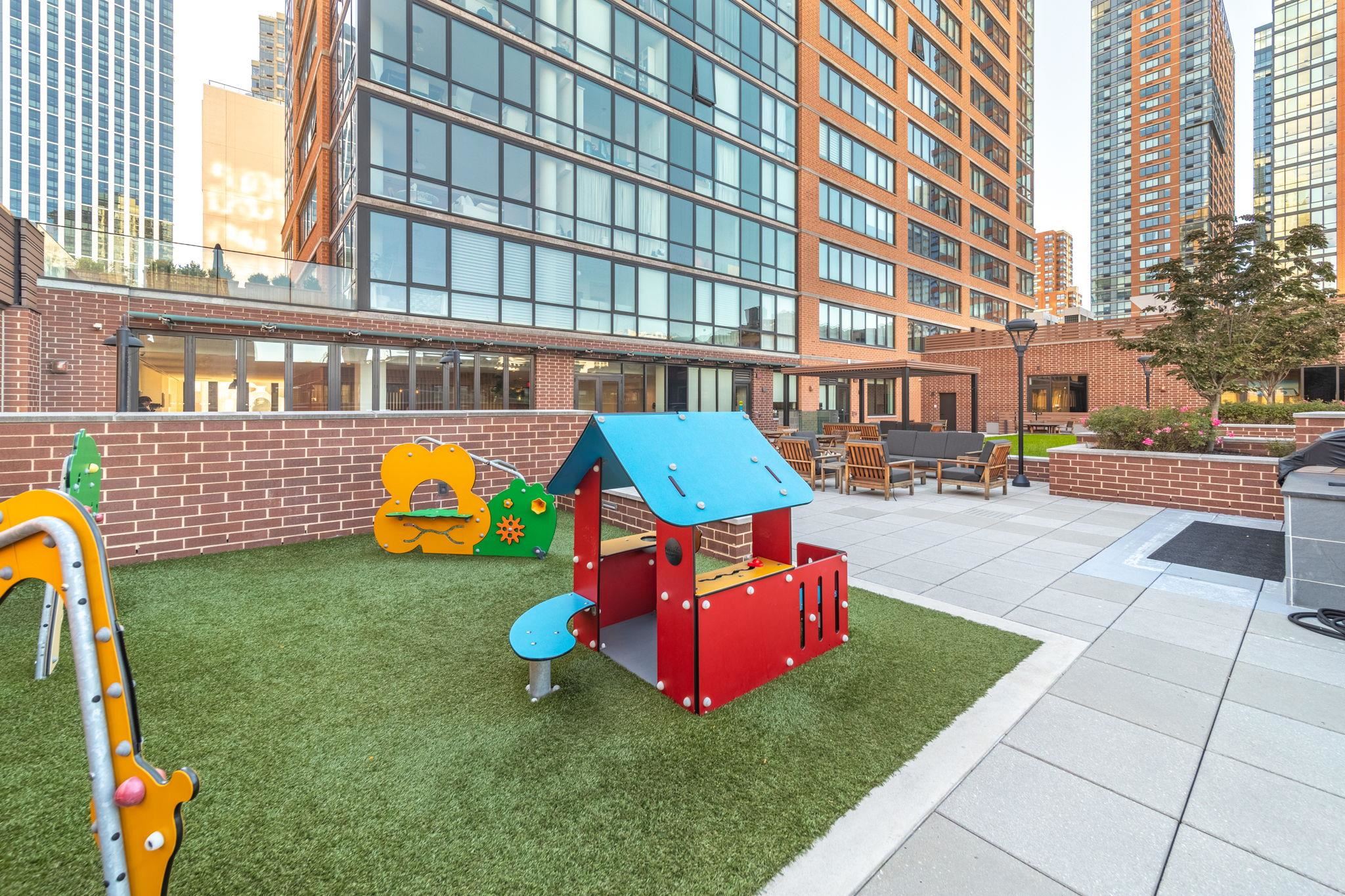 10 PROVOST ST Unit: 2507