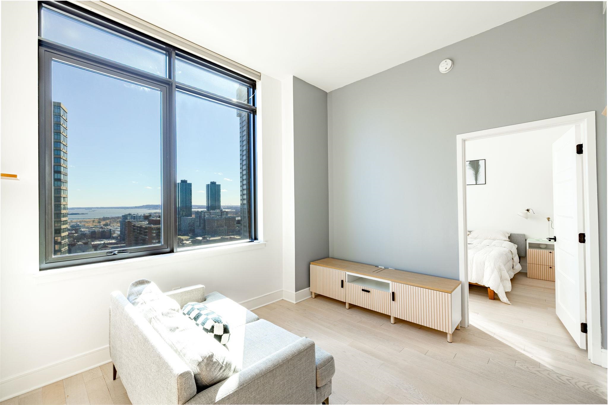 10 PROVOST ST Unit: 2507