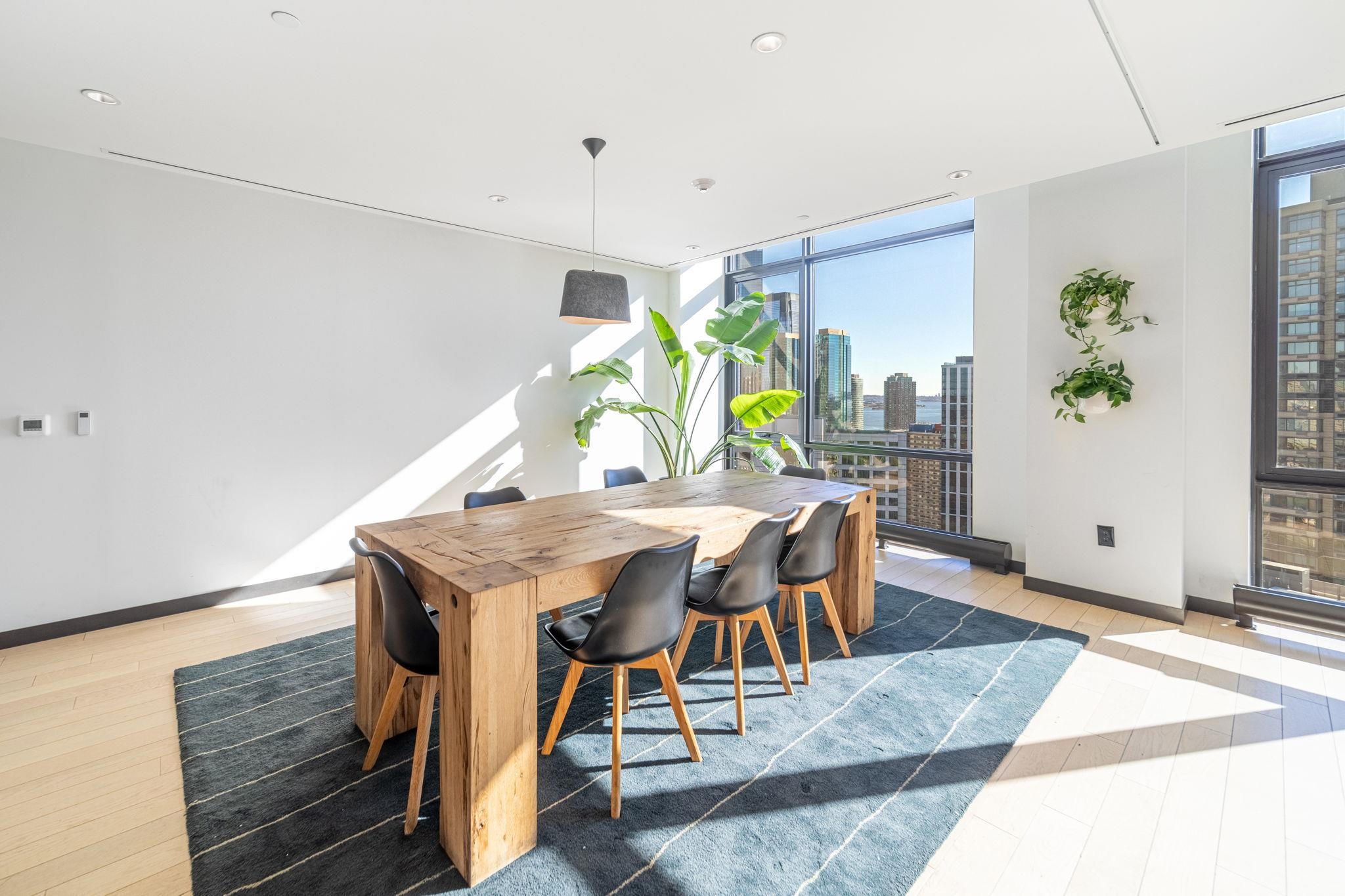 10 PROVOST ST Unit: 2507