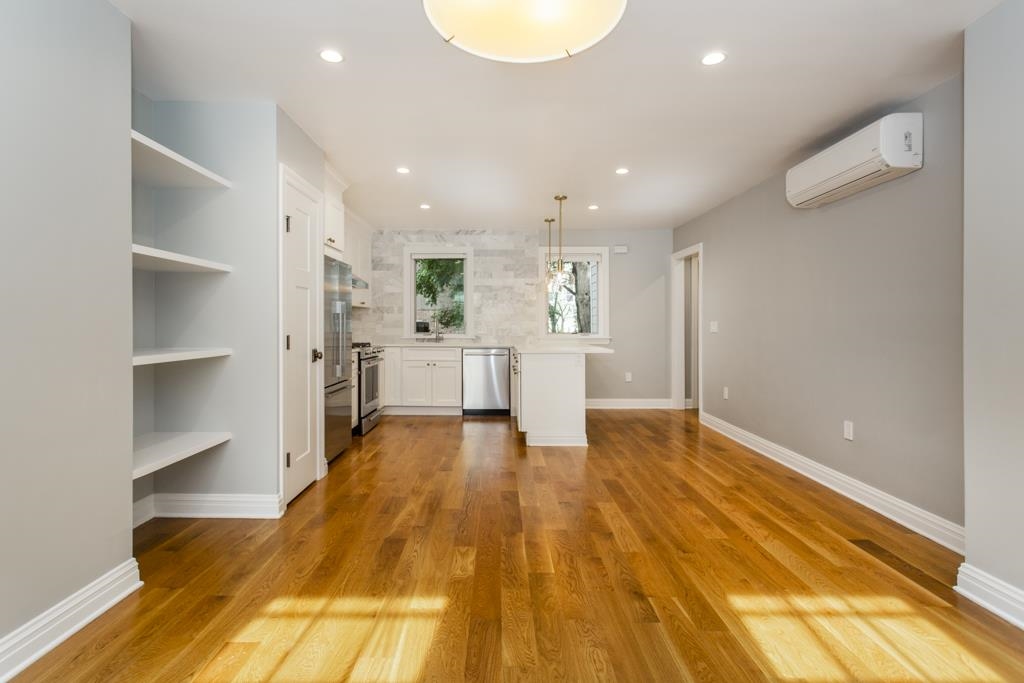 234 1ST ST