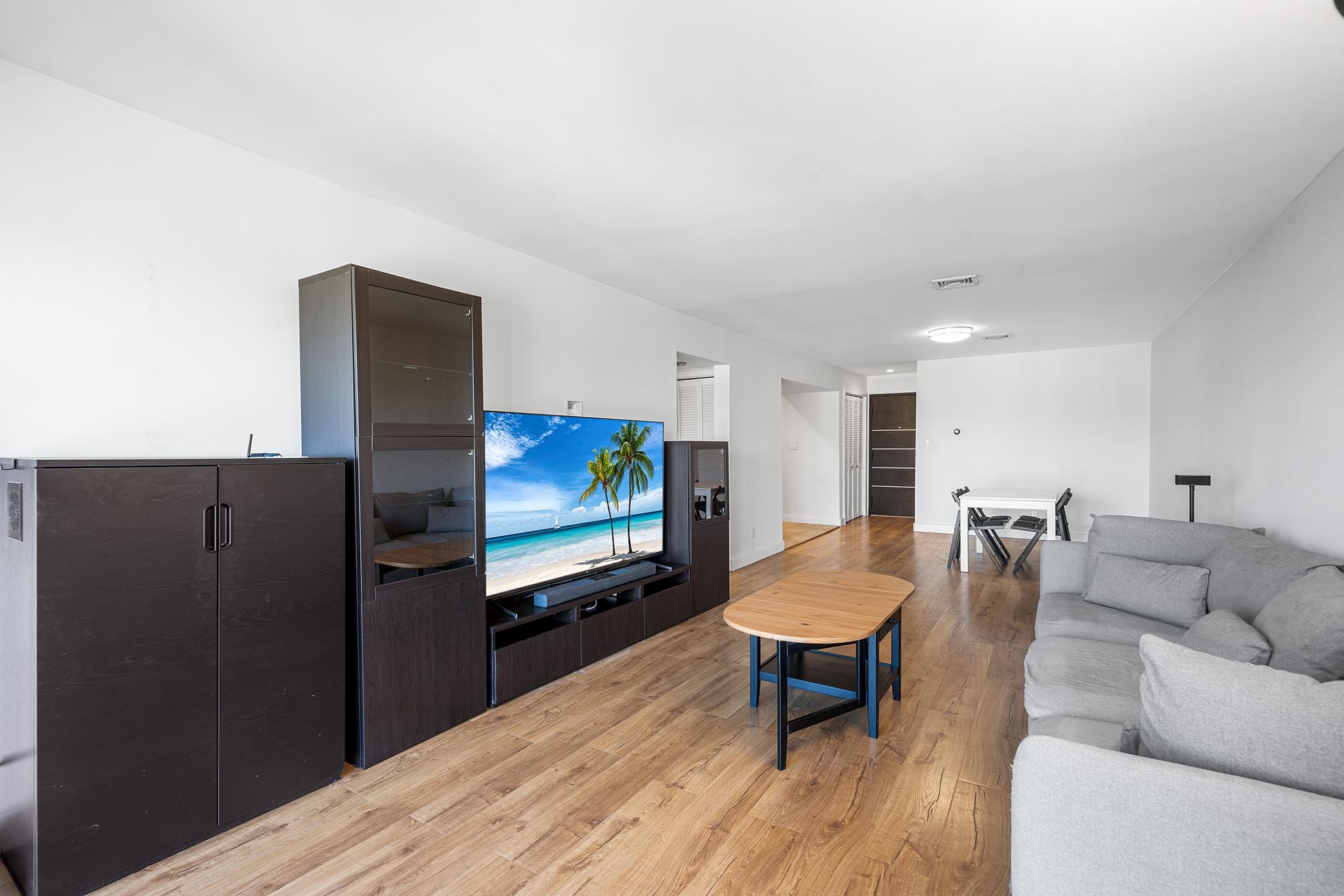 9249 KENNEDY BLVD Unit: 423