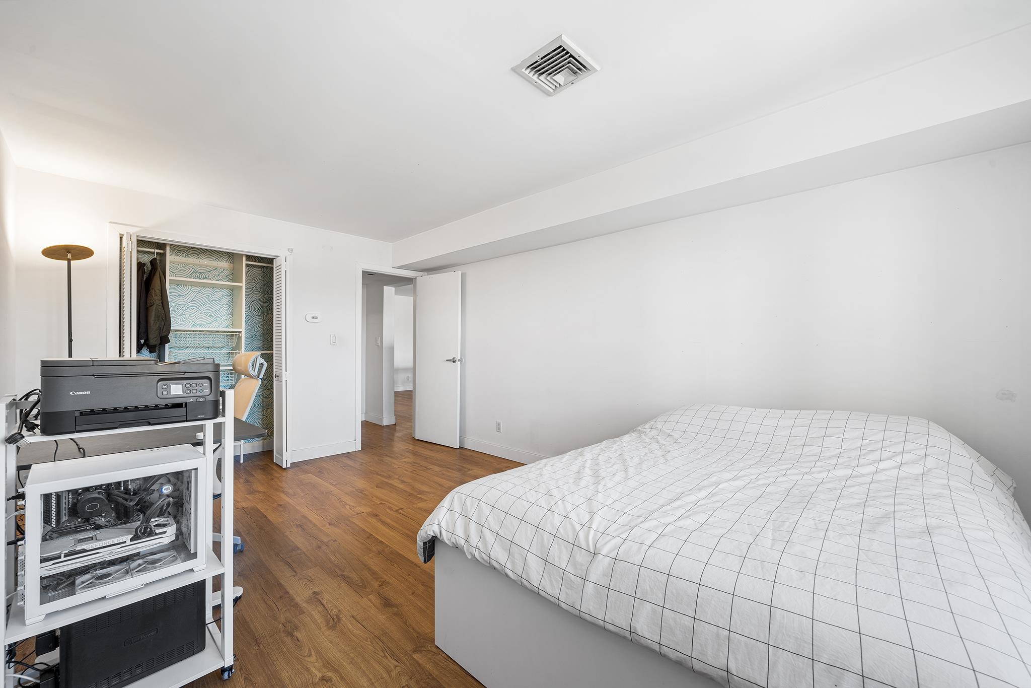 9249 KENNEDY BLVD Unit: 423