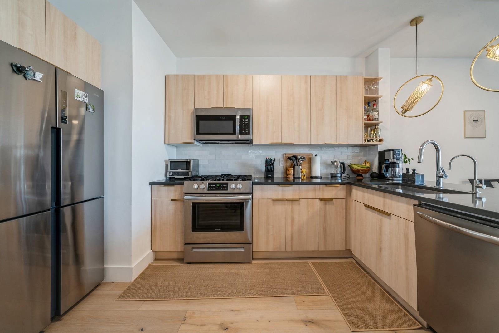 348 BALDWIN AVE Unit: 306